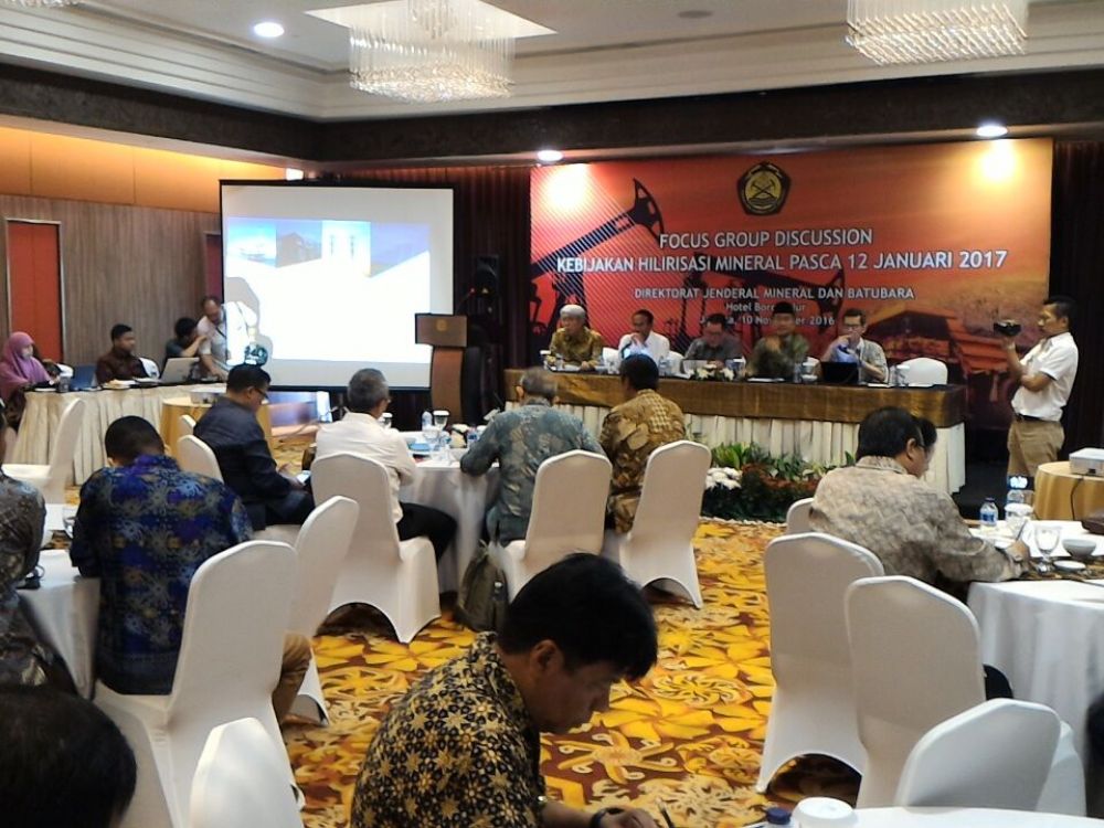 Gallery FGD Kebijakan Hilirisasi Mineral Pasca 12 Jan 2017, di Hotel Borobudur, tanggal 10 Nov 2016 1 whatsapp_image_2016_11_10_at_09_53_37