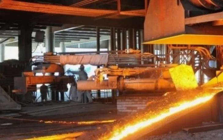 Industri smelter di Indonesia menghadapi sejumlah tantangan berat, apa saja?