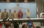 Menteri ESDM Tandatangani Naskah Amandemen 1 KK dan 18 PKP2B