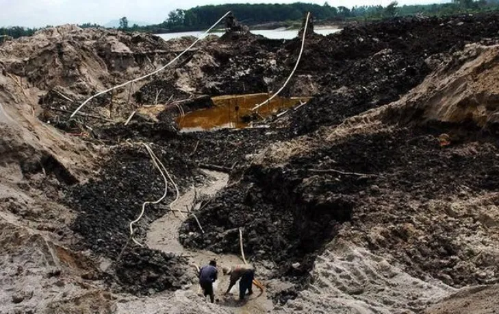 Harga Timah Anjlok, Laba TINS Tergerus 15%