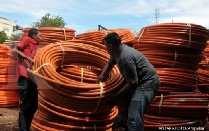 Pelemahan dollar AS lambungkan harga tembaga