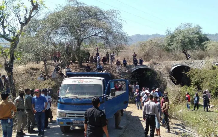 Lagi,,! KORTAM-KSB Tutup Jalan, Dukung Percepatan Smelter