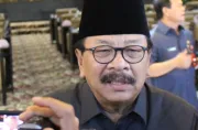 Gubernur  Bahan Baku Tersedia Industri Di Jatim Tahan Krisis Moneter