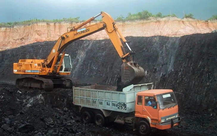 Pemrov NTB Hentikan Eksplorasi Enam Perusahaan Tambang